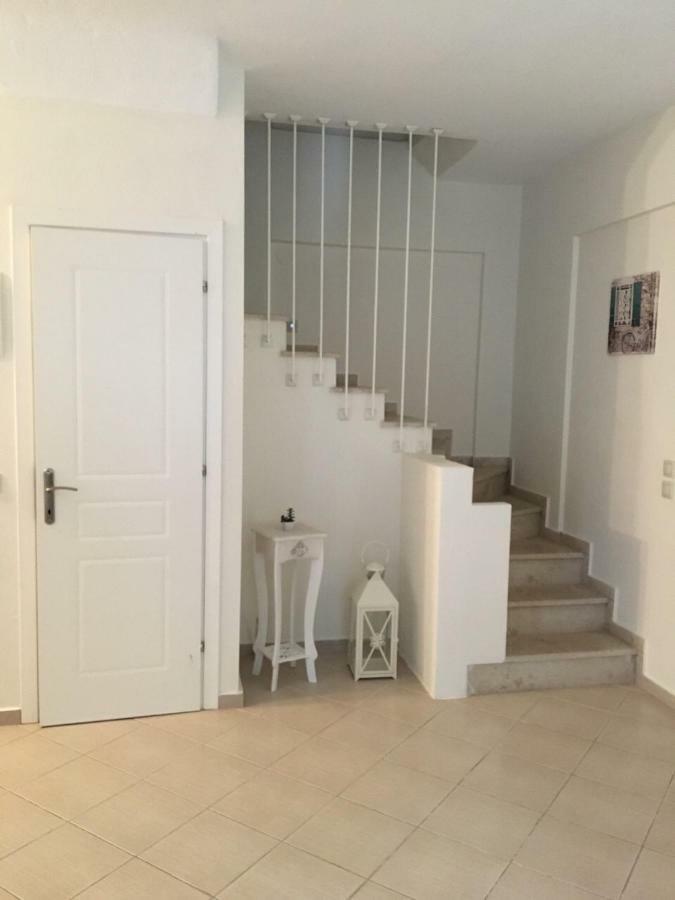 Irina House Pefkohori Apartamento Exterior foto